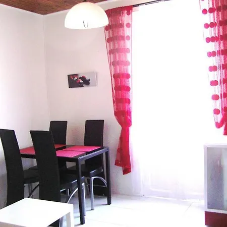 #palavaslesflots #2bedrooms #airconditioned #100metersfromthebeach Palavas-les-Flots
